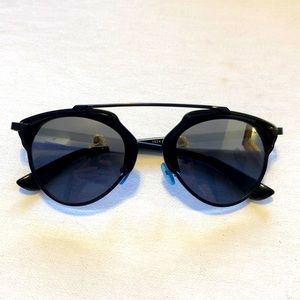 Black cat eye sunglasses